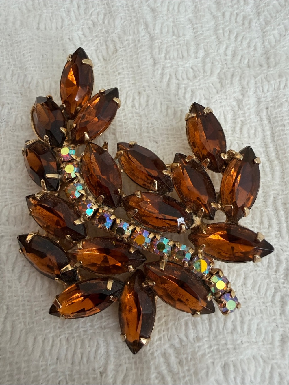 Vintage Juliana DeLizza & Elster #5912 Brooch - 1960s
